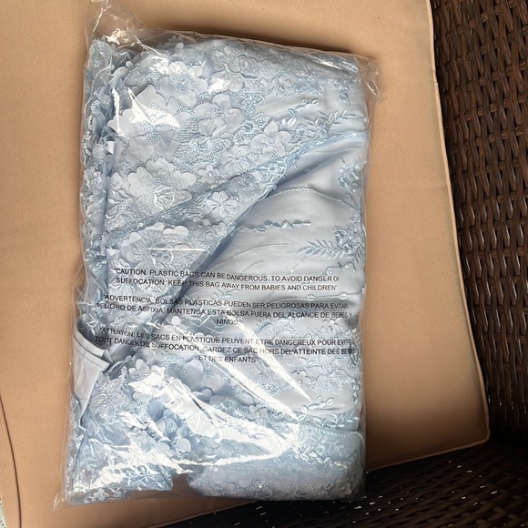 NWT Baby Blue Lace Maternity Dress with Embroidered Flowers - Picture 7 of 7